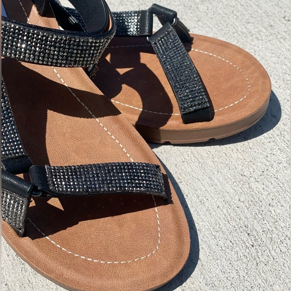 Black Velcro Ankle Strap Sandal - Picture 4 of 8